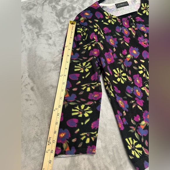 Elementz Cardigan Sweater Women’s Medium Purple Floral Grandma Librarian - Picture 7 of 7
